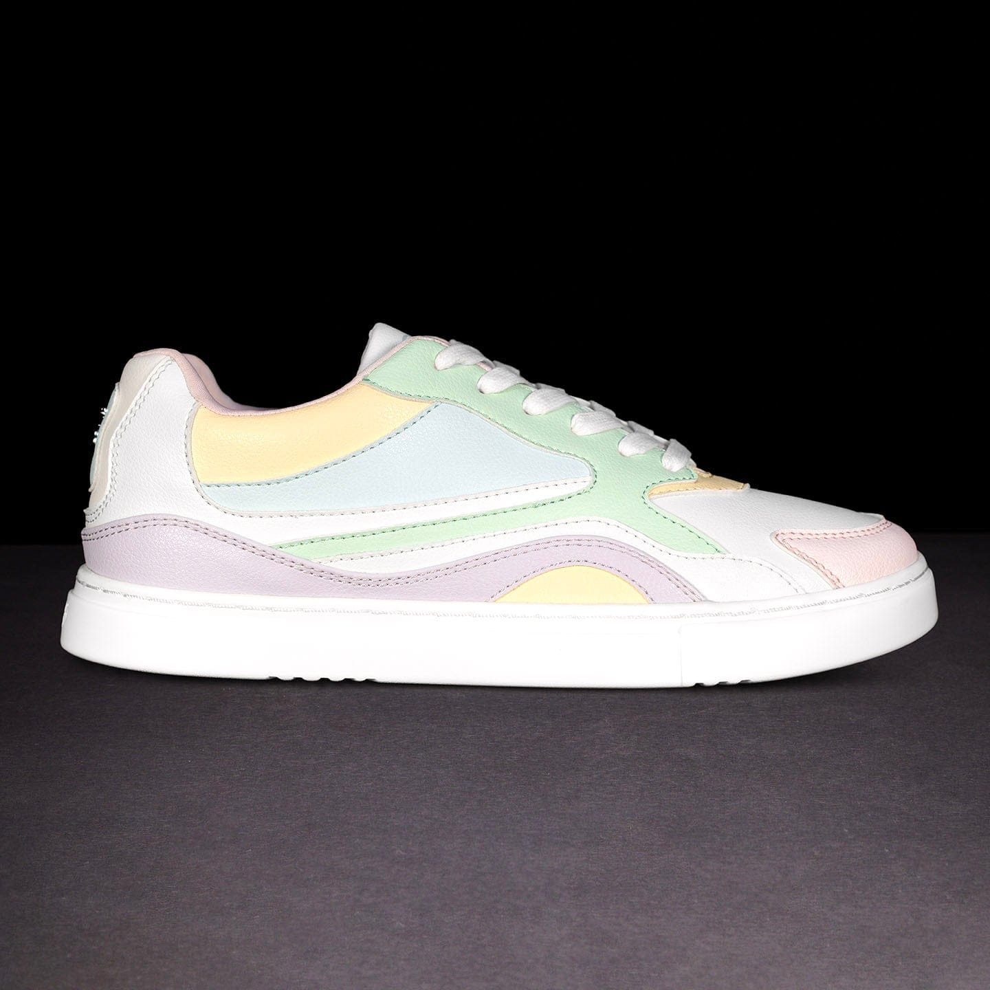 Fuego, Inc. Sneakers Pastel | Low-top