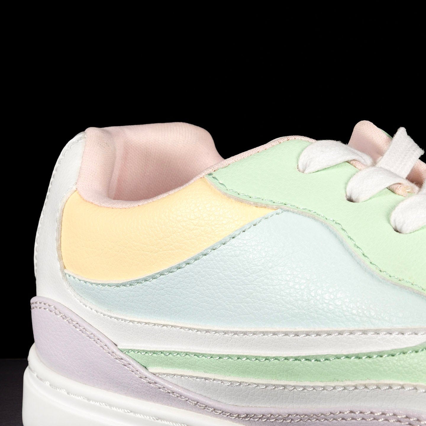 Fuego, Inc. Sneakers Pastel | Low-top