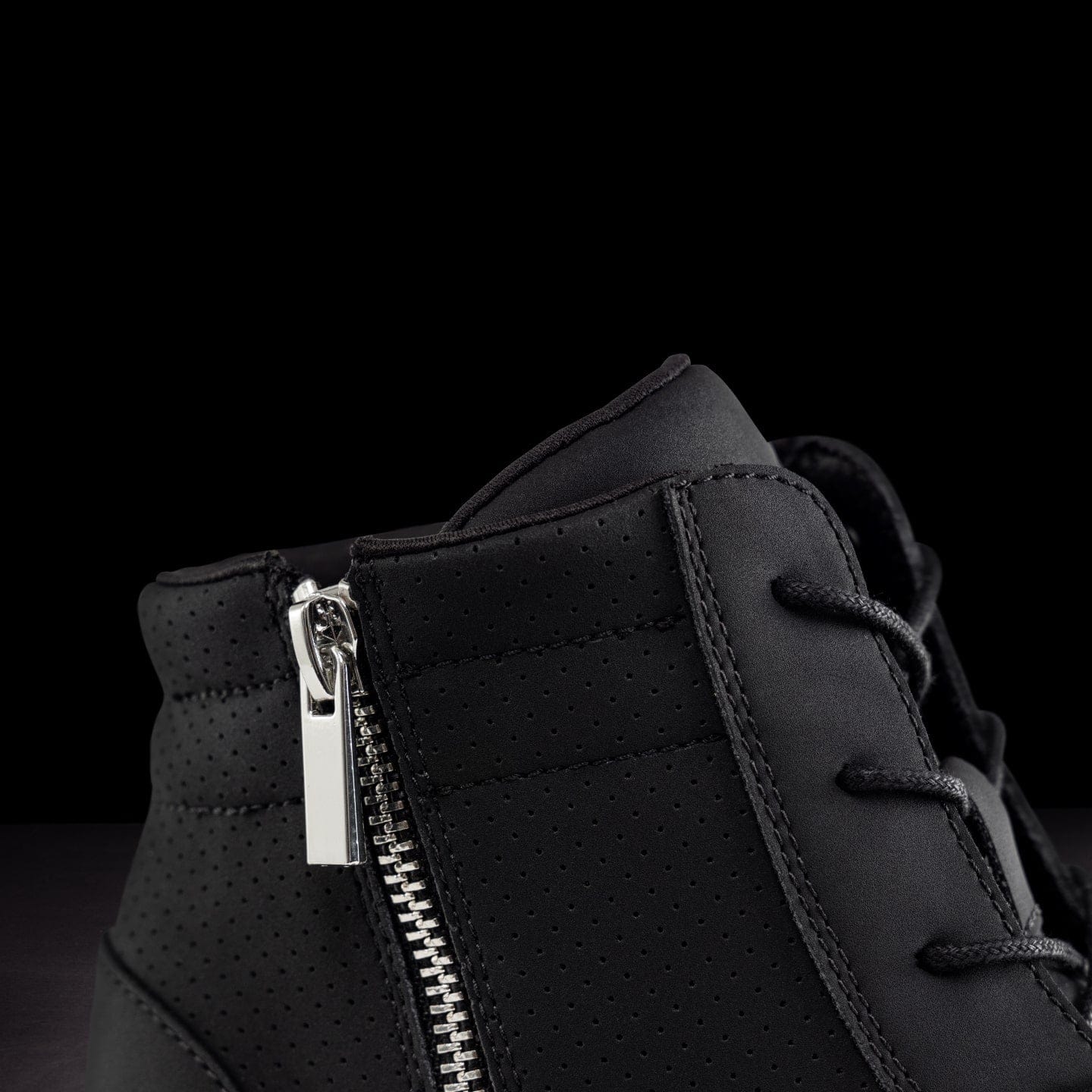 Fuego Sneakers Black | Wedge
