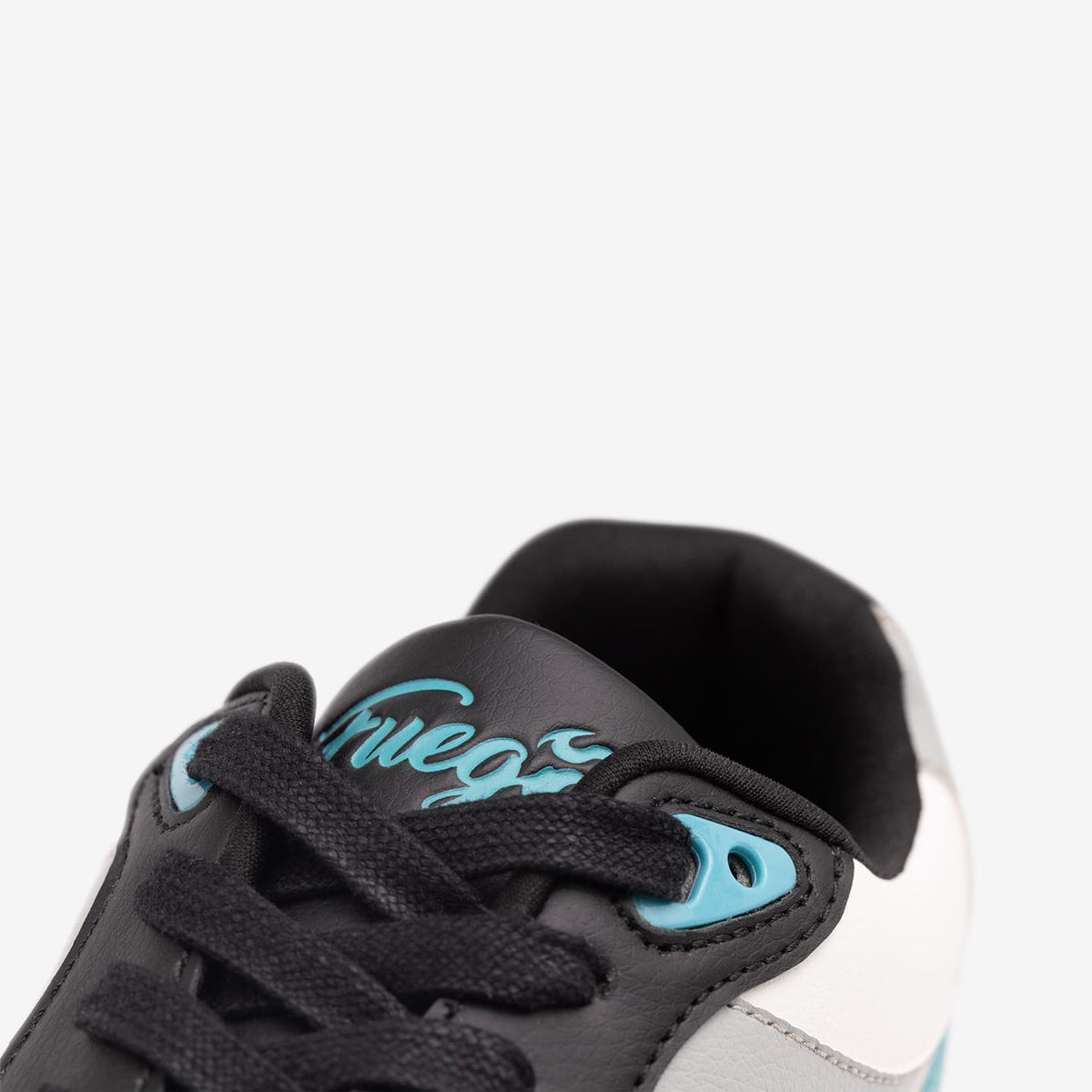 Fuego Sneakers BDash Low-top