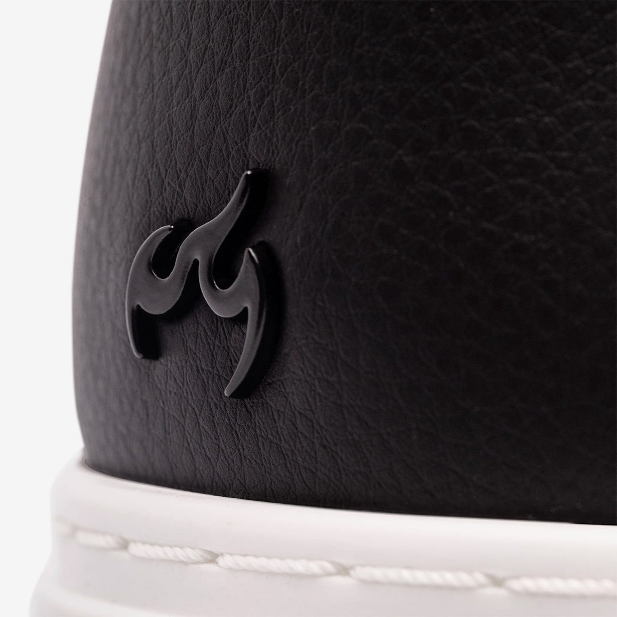 Fuego Sneakers Black Low-top