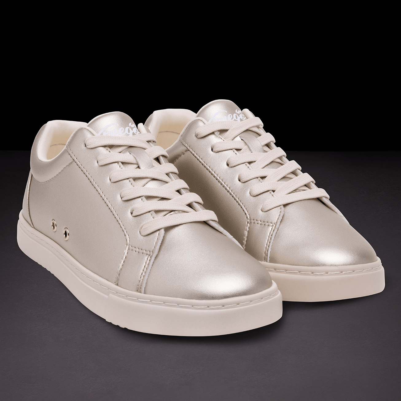 Fuego, Inc. Sneakers Champagne Low-top