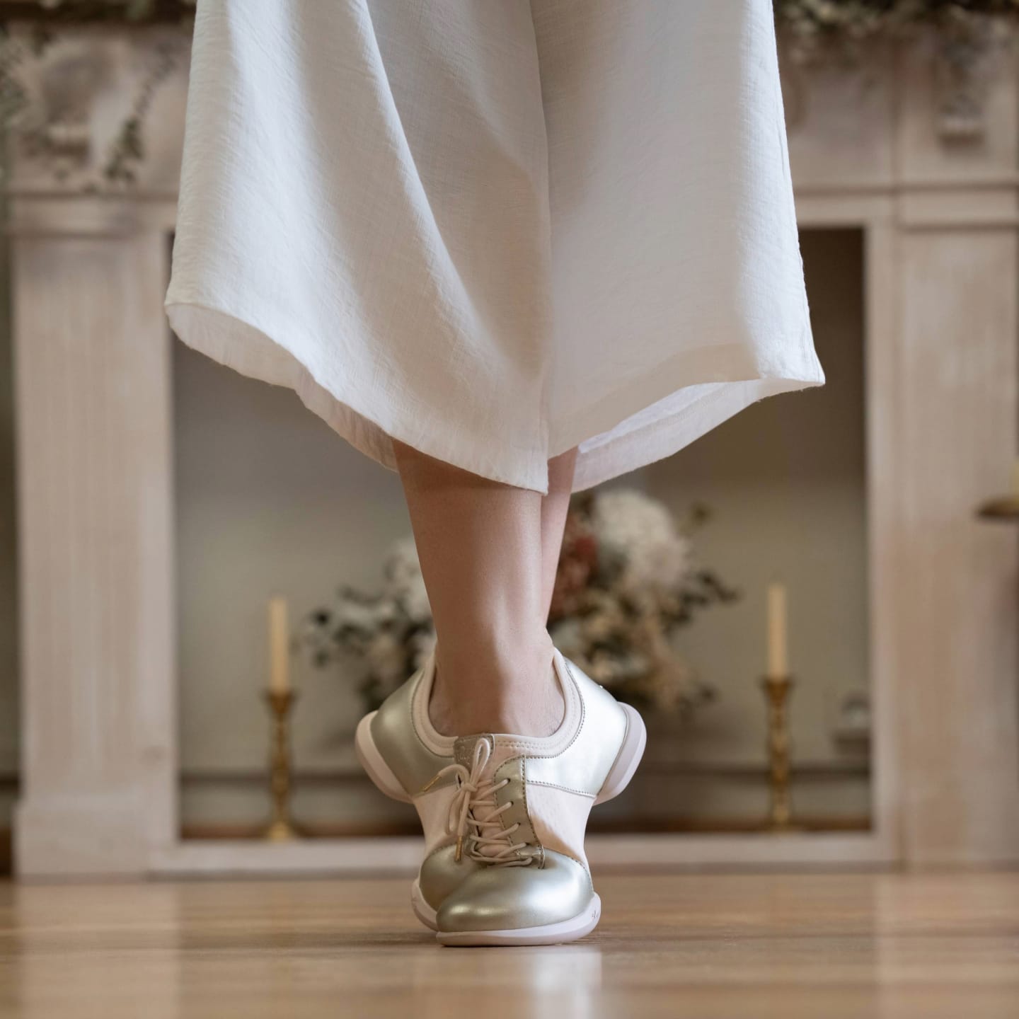 Fuego, Inc. Sneakers Champagne Split-sole