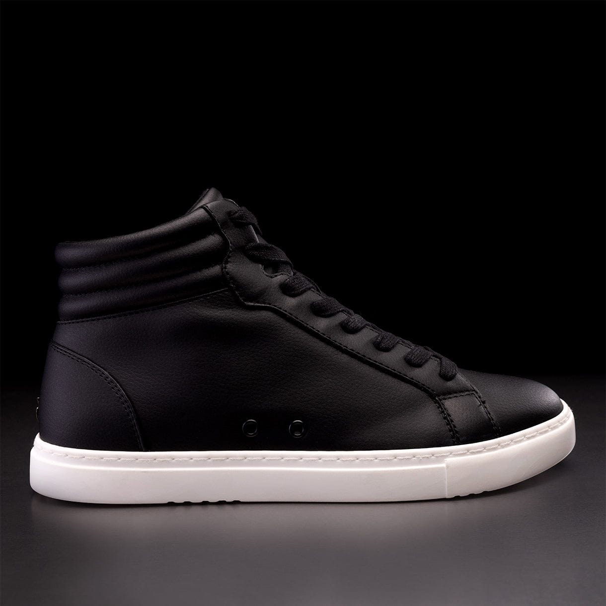 Top more than 238 high sneakers black latest
